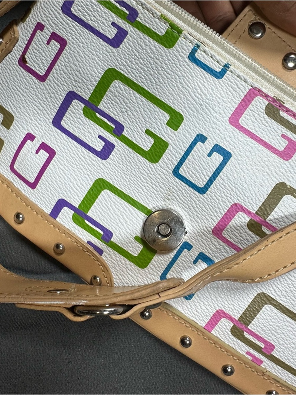 GUESS White Multicolor Logo Shoulder Bag with Tan Trim and Studs - Picture 6 of 9